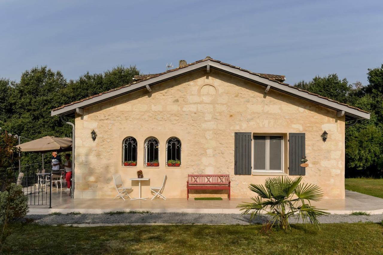 Domaine Verte Vallee Lignan-de-Bordeaux Exterior photo