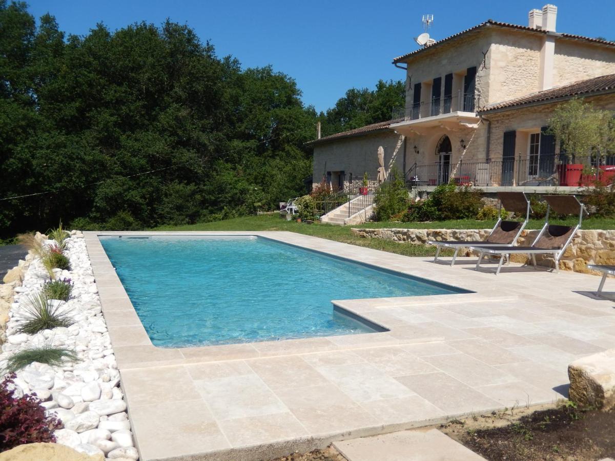 Domaine Verte Vallee Lignan-de-Bordeaux Exterior photo